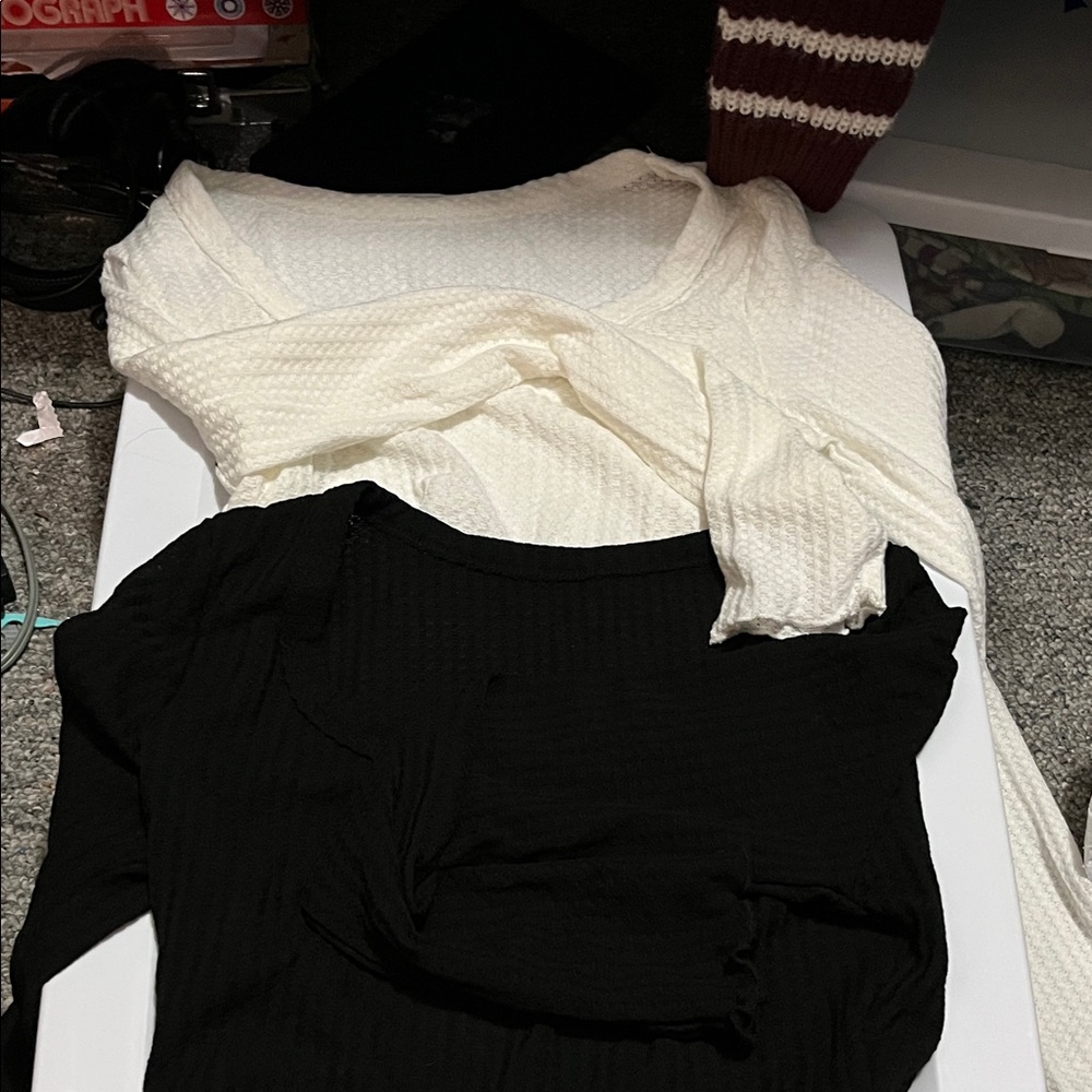 Black and White cropped long sleeves